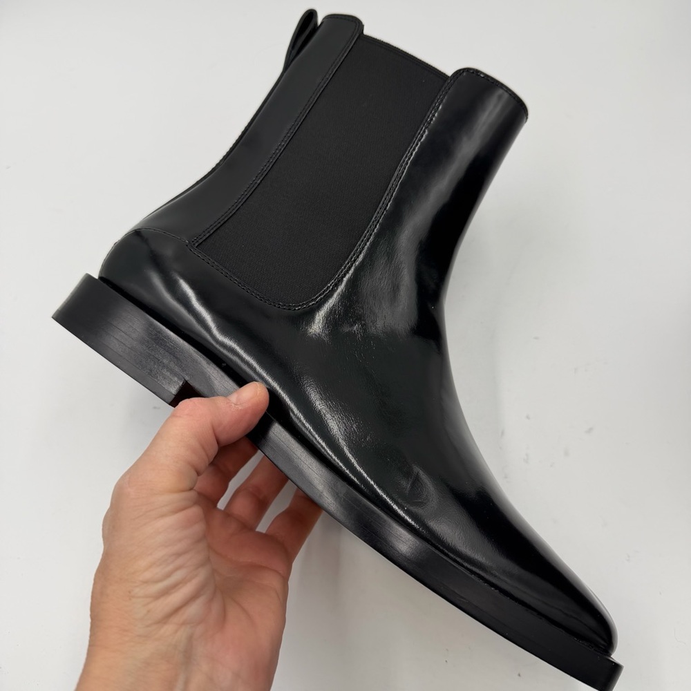 NEW Everlane Black Patent Leather The Chelsea Boot in Size 9.5 - Picture 7 of 16